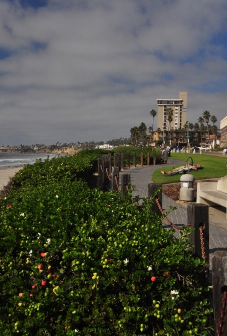 Pacific Beach boardwalk